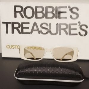 Woman's fashion sunglasses